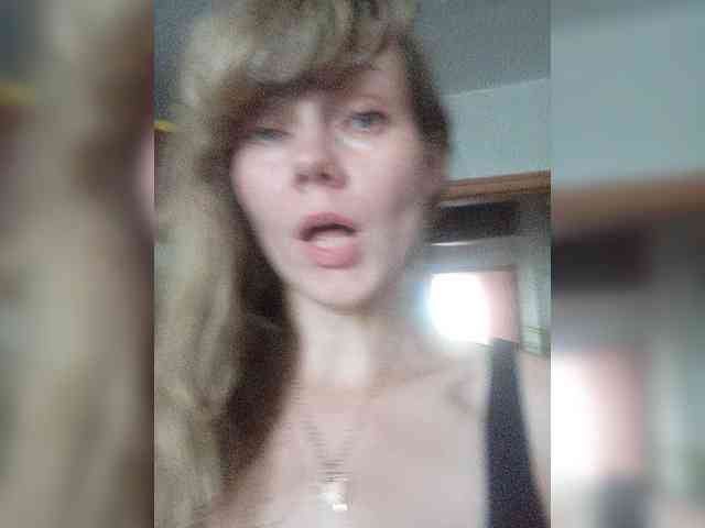 NinonDePeace webcam