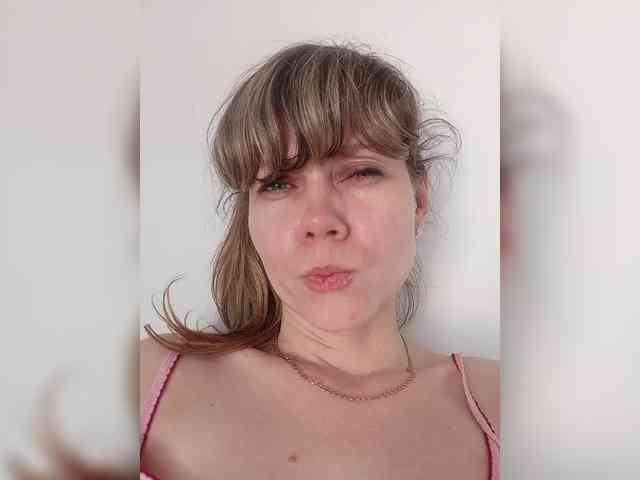 NinonDePeace webcam