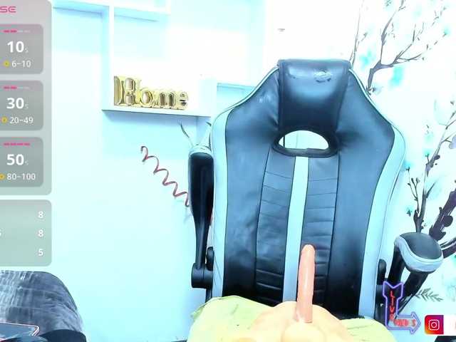 kattyy-lozano live cam on BongaCams