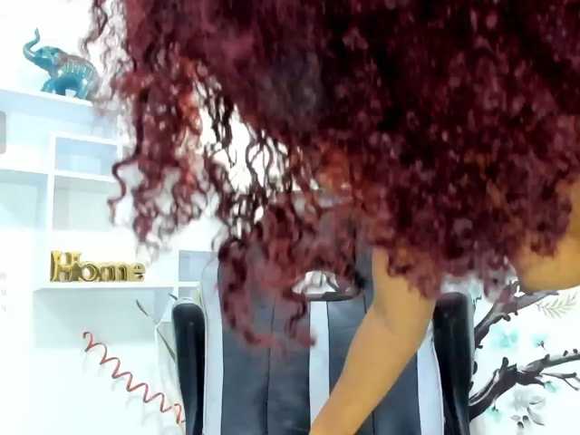 kattyy-lozano live cam on BongaCams