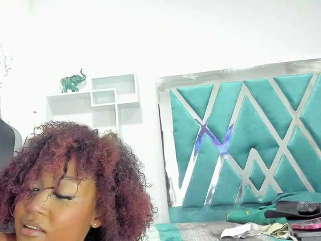 kattyy-lozano live cam on BongaCams