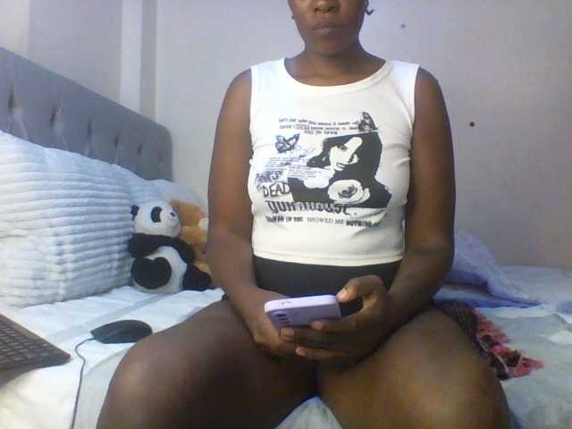 Beautifulhotass live cam on BongaCams