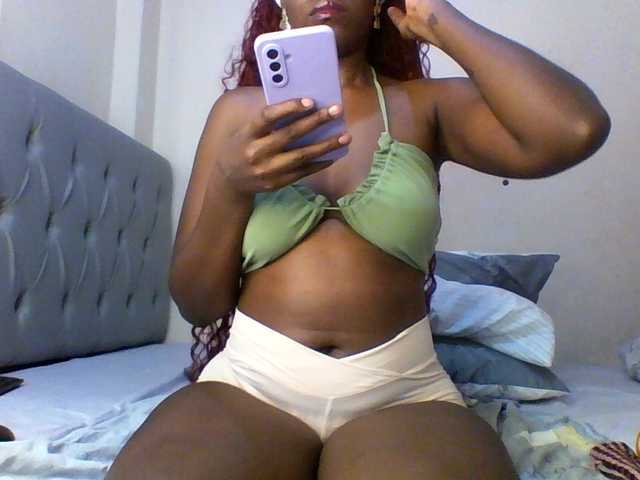 Beautifulhotass live cam on BongaCams