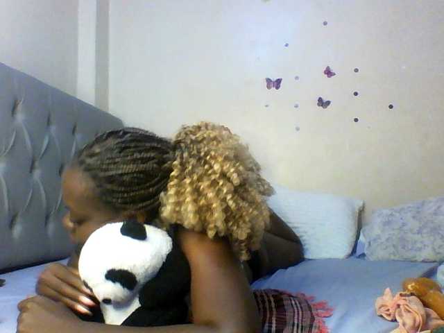 Beautifulhotass live cam on BongaCams