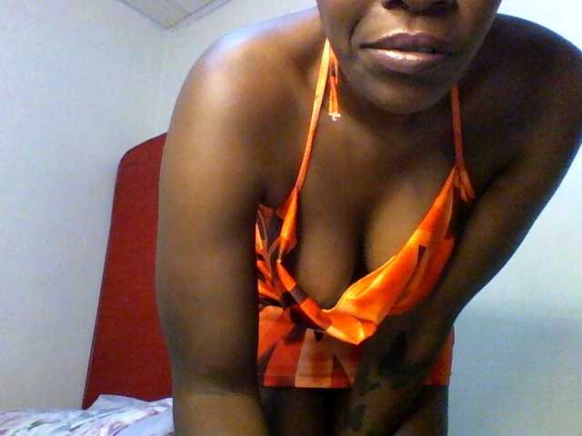 Beautifulhotass live webcam show