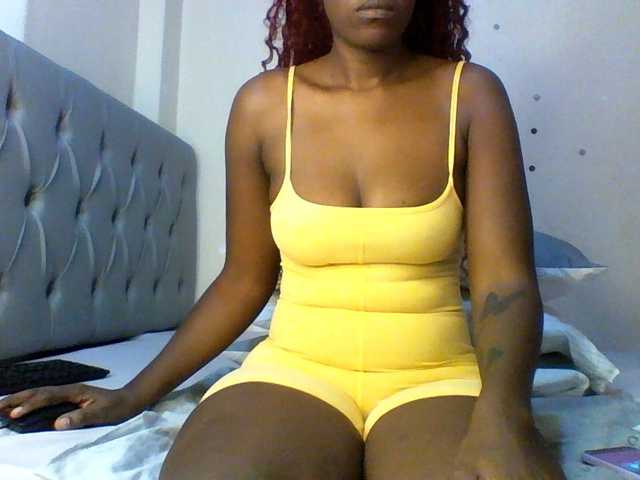 Beautifulhotass live cam on BongaCams