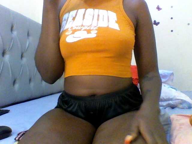 Beautifulhotass live cam on BongaCams