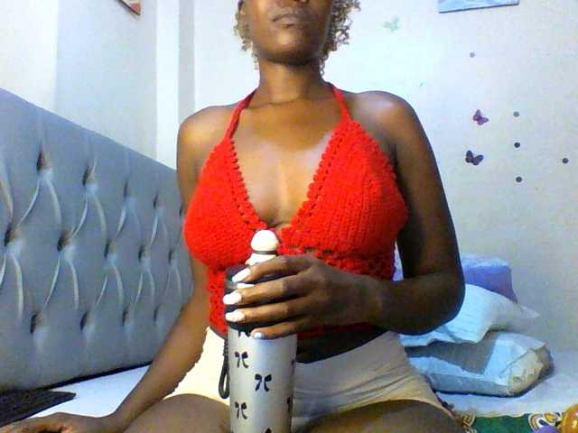 Beautifulhotass live cam preview
