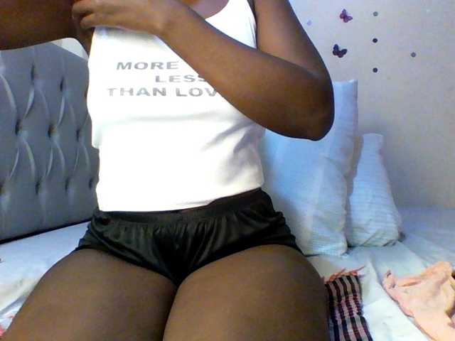 Beautifulhotass, en vivo ahora en BongaCams