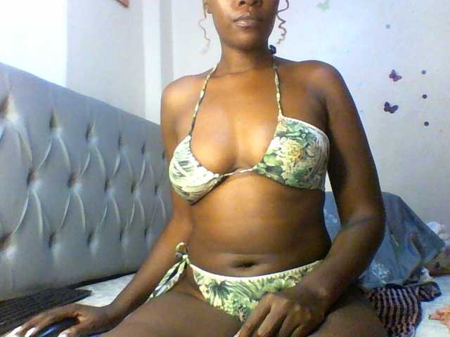 Beautifulhotass live cam preview