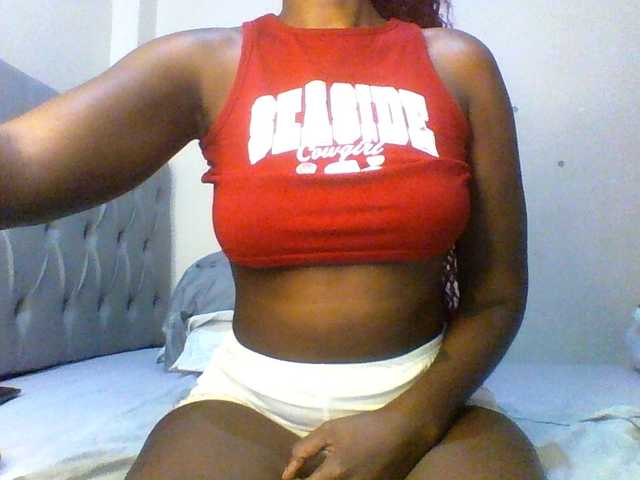 Beautifulhotass live cam on BongaCams