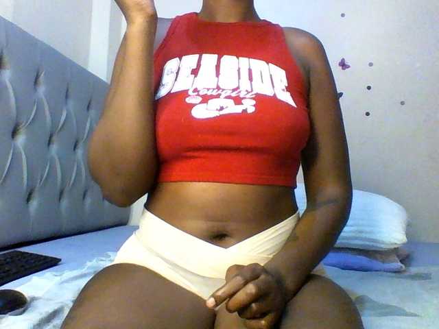 Beautifulhotass live cam on BongaCams