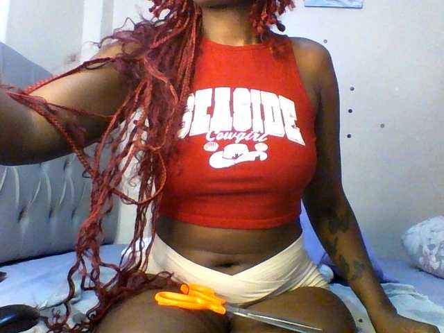 Beautifulhotass live cam on BongaCams