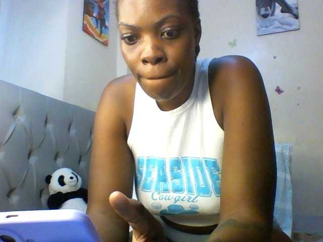 Beautifulhotass live cam on BongaCams