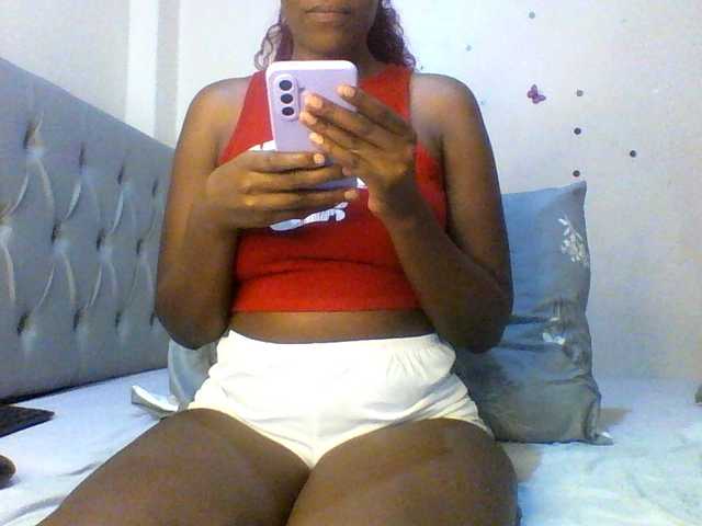Beautifulhotass live cam on BongaCams