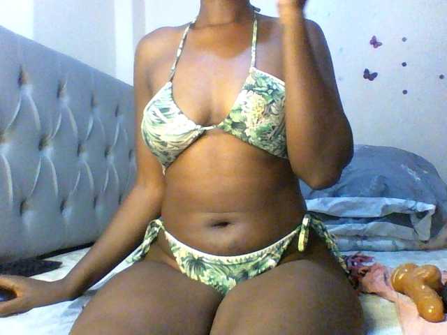 Beautifulhotass live cam preview