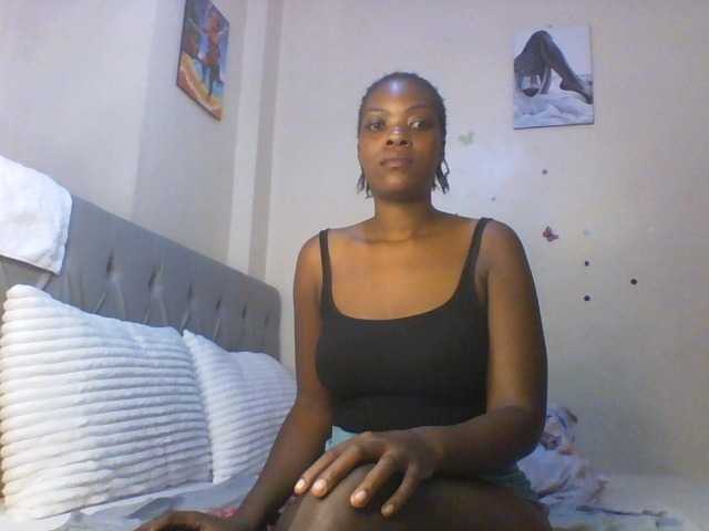 Beautifulhotass live cam on BongaCams