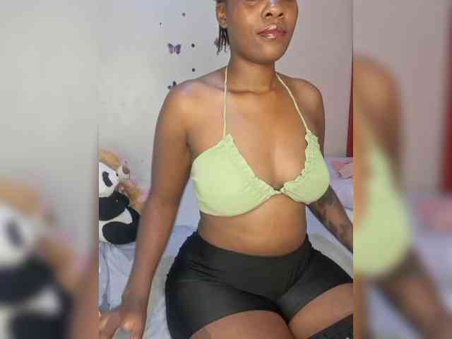 Beautifulhotass webcam