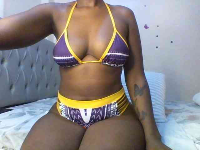 Beautifulhotass webcam