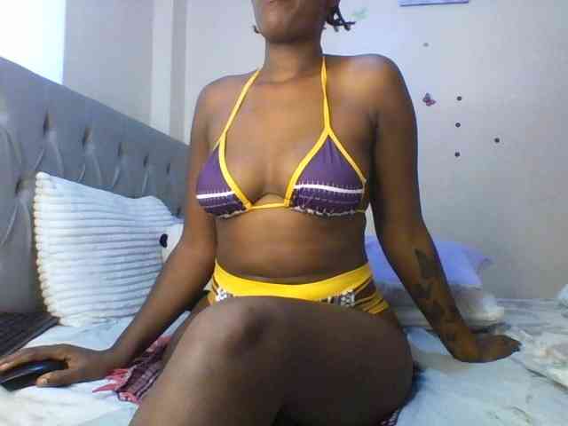 Beautifulhotass webcam