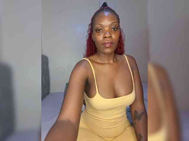 Beautifulhotass webcam