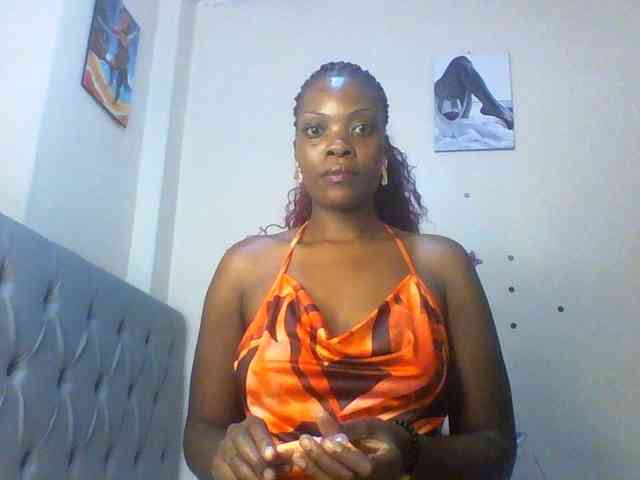 Beautifulhotass webcam