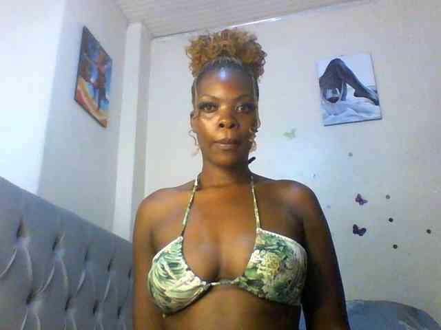 Beautifulhotass webcam