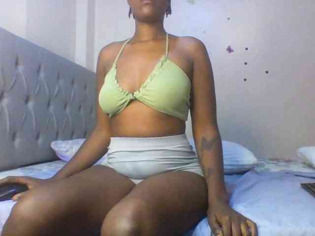 Beautifulhotass webcam