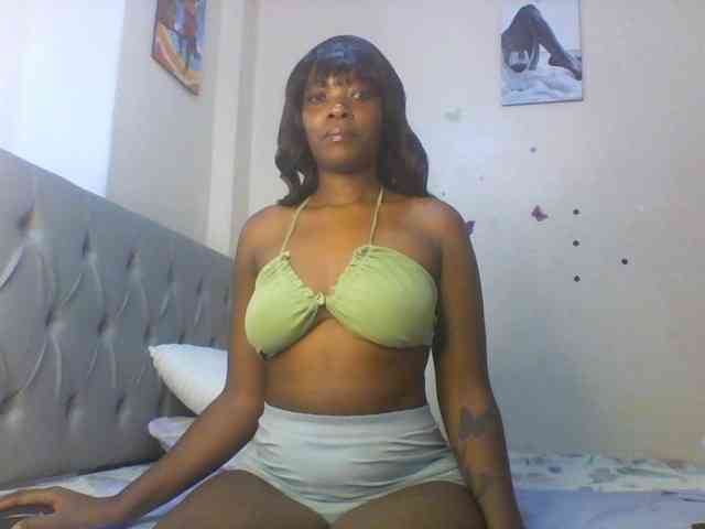 Beautifulhotass webcam