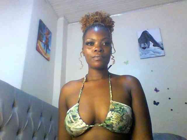 Beautifulhotass webcam
