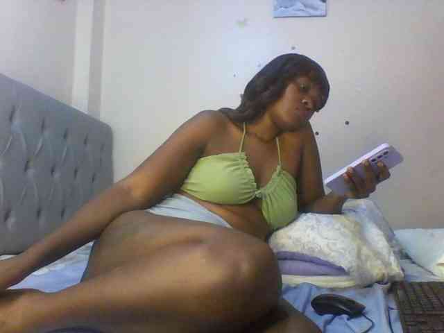 Beautifulhotass webcam