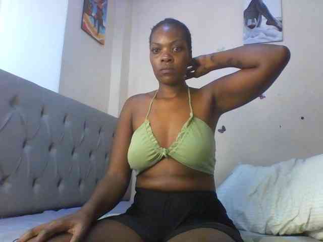 beautifulhotass's live room