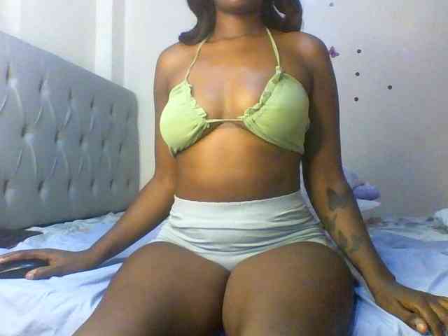 Beautifulhotass webcam