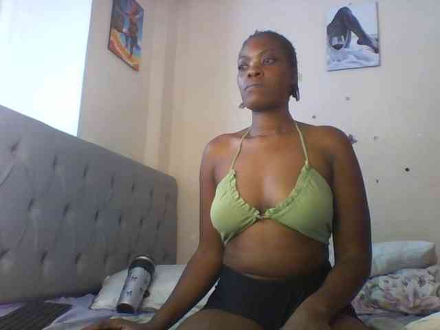 Beautifulhotass webcam