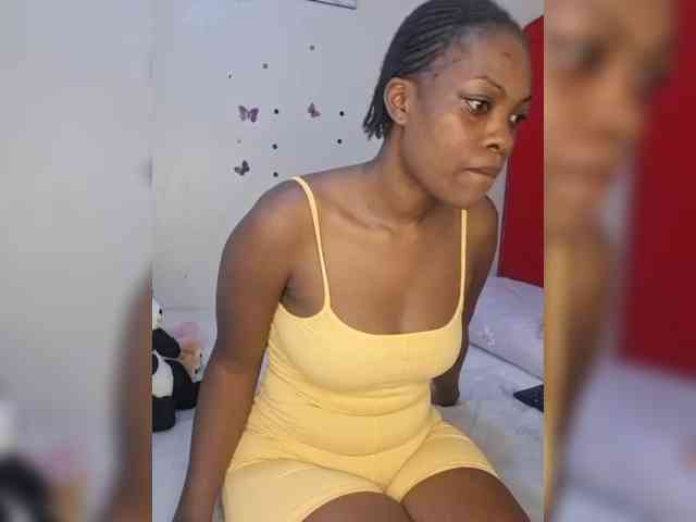 Beautifulhotass webcam