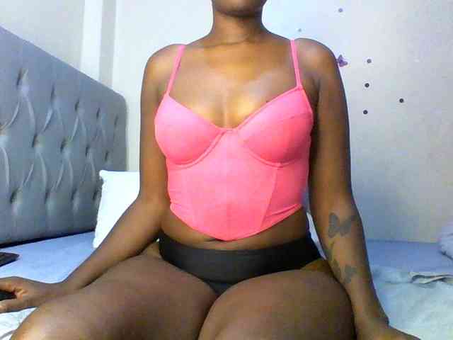 Beautifulhotass webcam