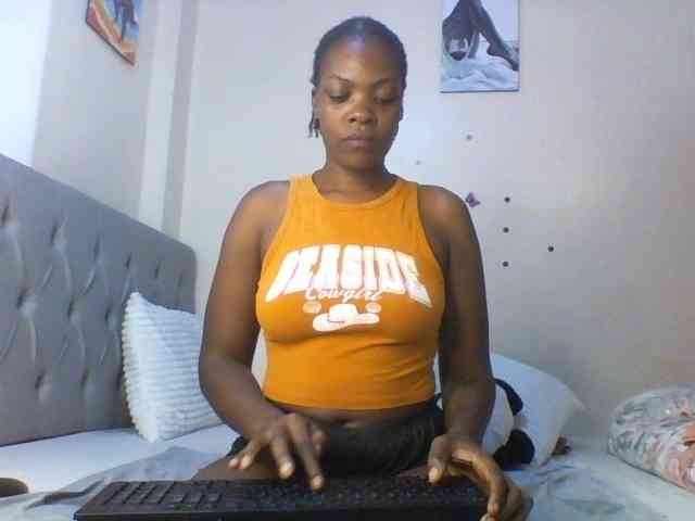 Beautifulhotass webcam