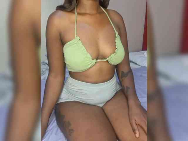 Beautifulhotass webcam