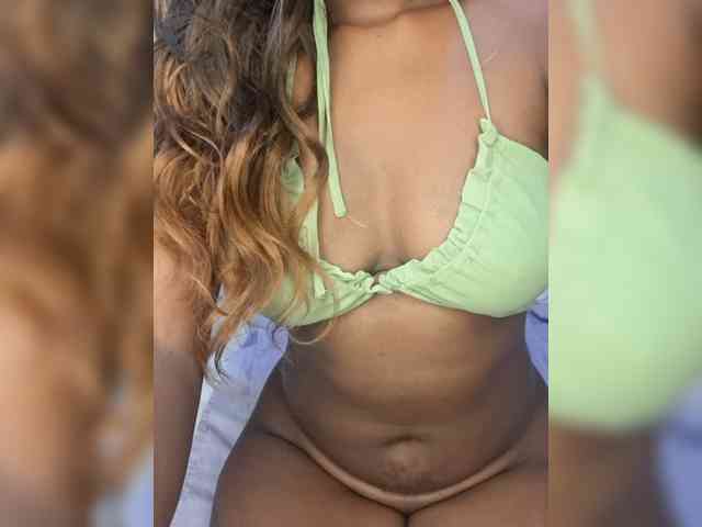 Beautifulhotass webcam
