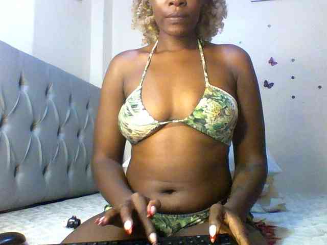 Beautifulhotass webcam