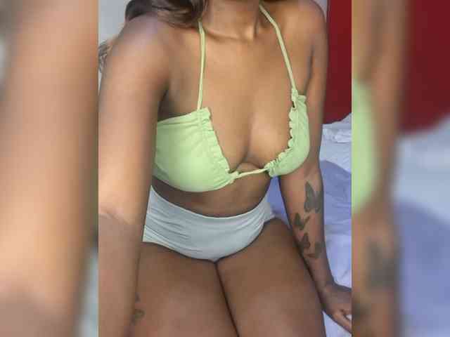 Beautifulhotass webcam