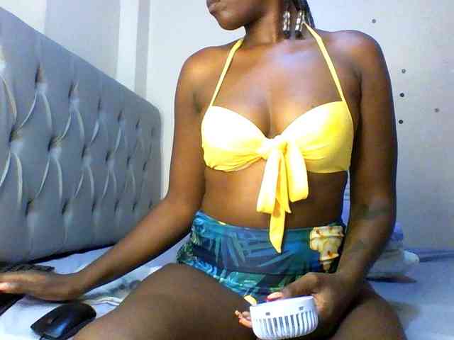 Beautifulhotass webcam