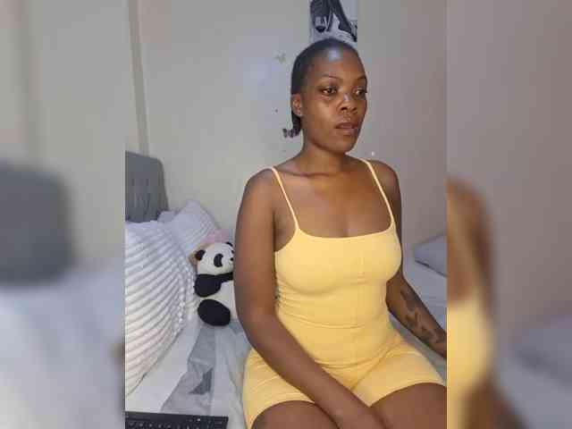 Beautifulhotass webcam