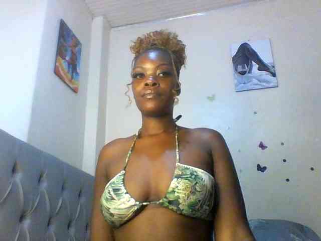 Beautifulhotass webcam