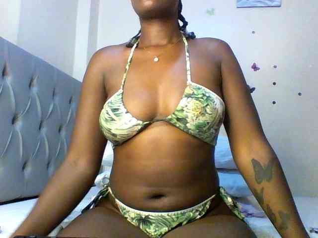 Beautifulhotass webcam