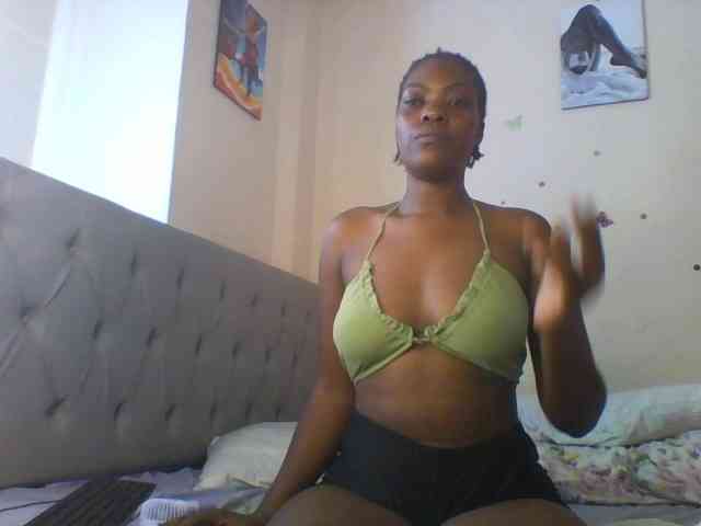 Beautifulhotass webcam