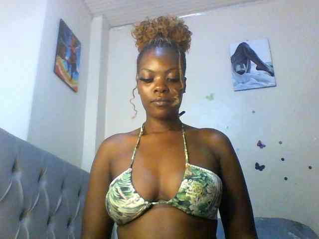 Beautifulhotass webcam