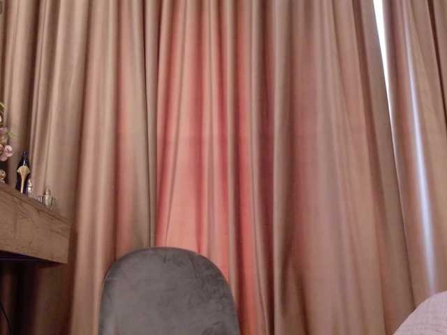 EvieRosie live cam on BongaCams