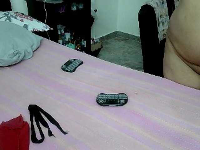 curiousnasty's BongaCams show and profile