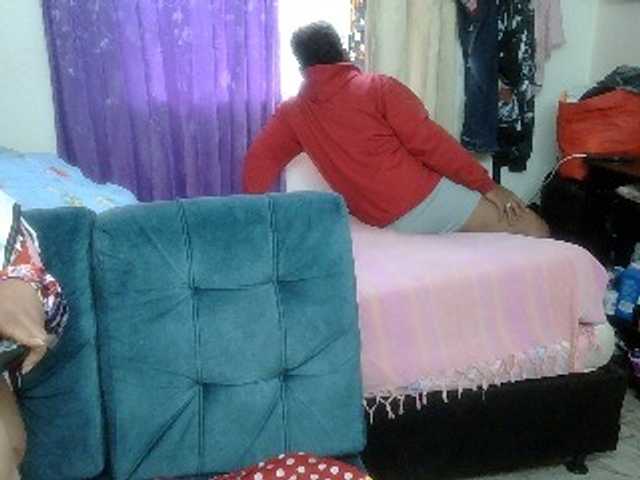 curiousnasty live cam on BongaCams
